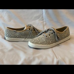 Grey Aztec print Keds